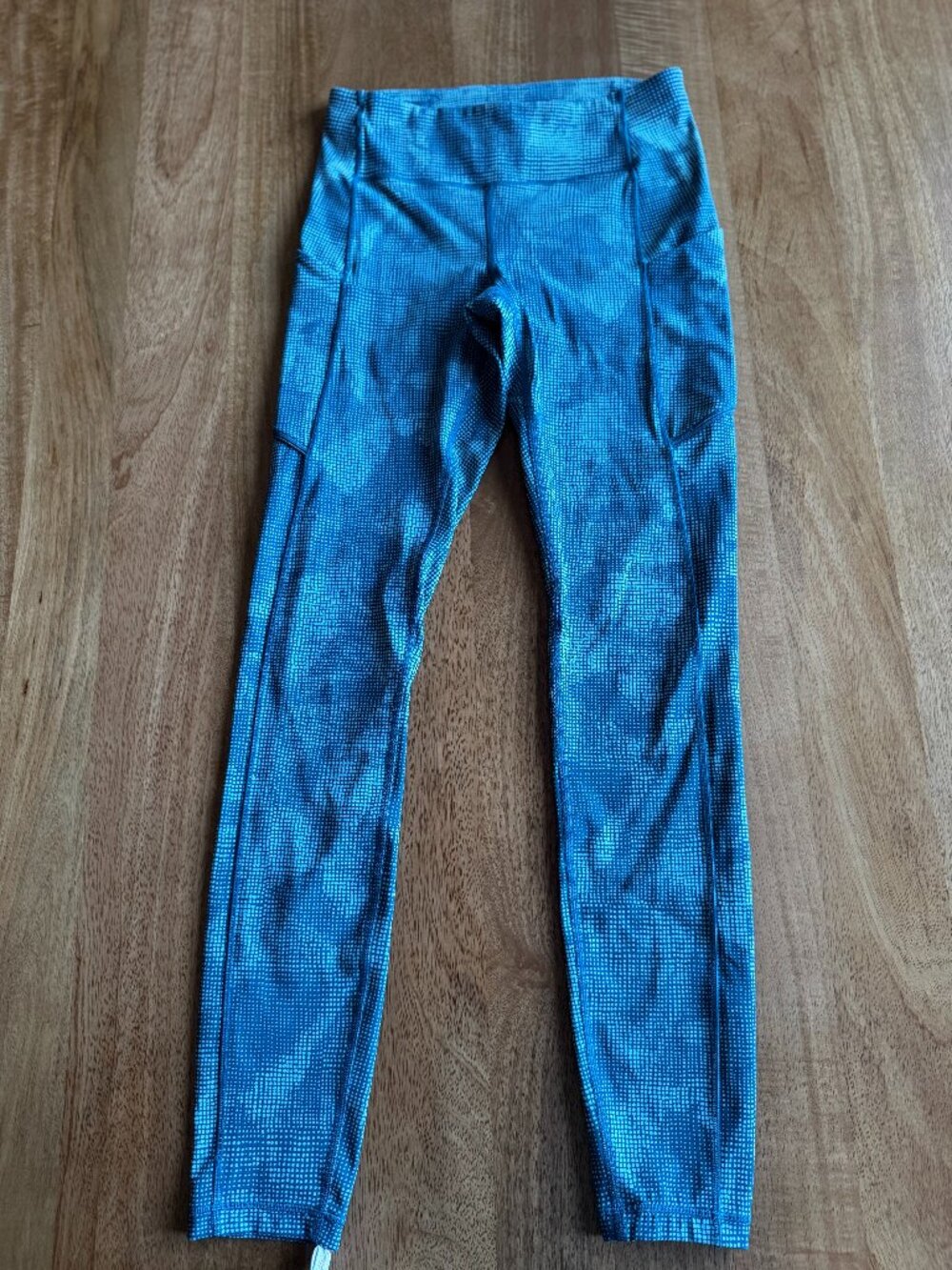 Lululemon Speed Up Tight 28" in Illusion Tidal Teal Bermuda Teal /size 4